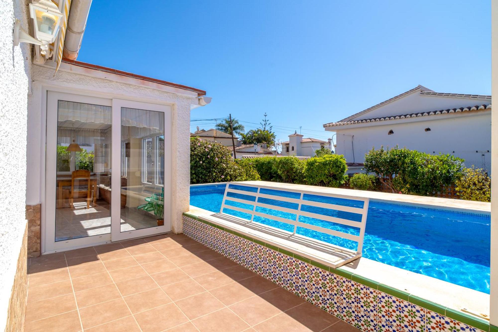 Sevilla Casasol Villa Nerja